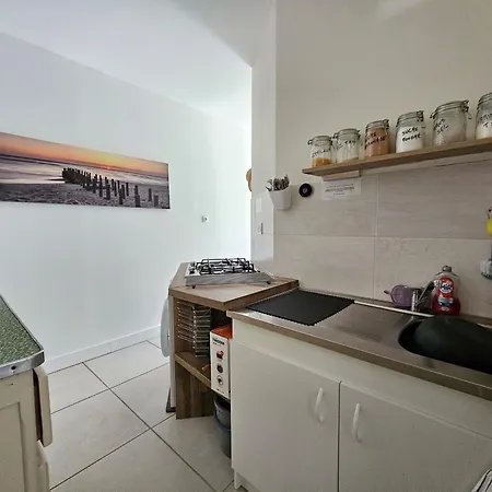Recente 3 Etoiles Proche Plage, 6 Pers, - Fr-1-476-188 *